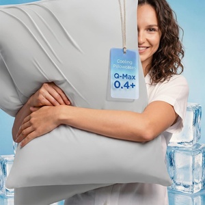Bedsure Cooling Pillow Cases Queen Size Set of 2 for Hot Sleepers, Grey | Zippered Closure, Q-Max 0.4, 20 x 30 Inches, Reduces Hair Frizz & Skin Friction, Chill for Neck & Spine Night Sweats(01 – Grey)