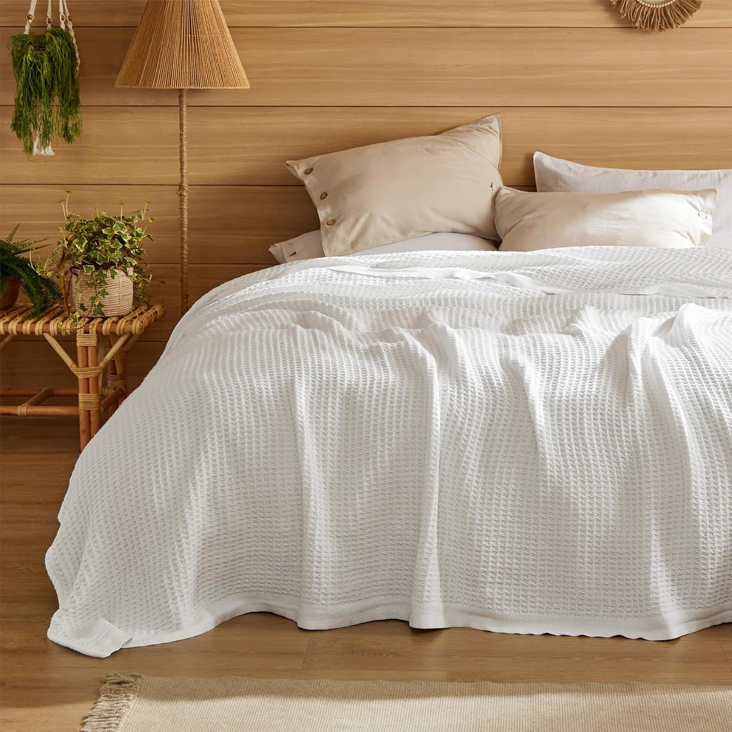 image:imageBedsure 100 Cotton Blanket Queen Size for Bed Cooling Breathable and Soft for Summer and Fall Thick Cozy Waffle Weave Blanket Gifts for Women White 90x90 Inches01 White