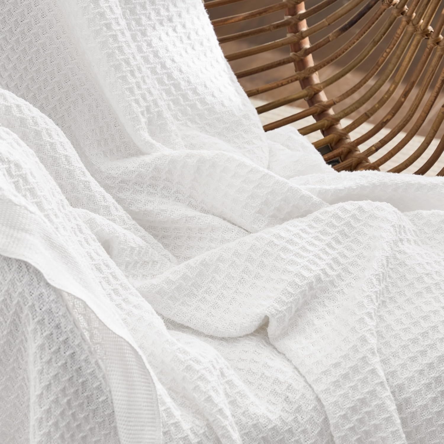 image:imageBedsure 100 Cotton Blanket Queen Size for Bed Cooling Breathable and Soft for Summer and Fall Thick Cozy Waffle Weave Blanket Gifts for Women White 90x90 Inches01 White