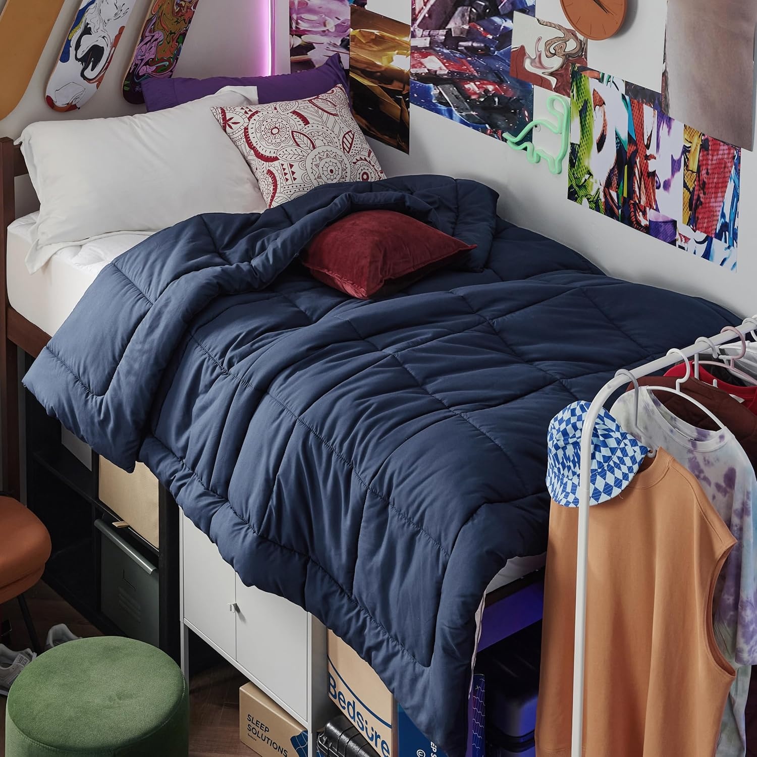 image:imageBedsure Comforter Duvet Insert Quilted Comforters Queen Size All Season Duvet GentleSoft Down Alternative Bedding Blanket with 8 Tabs Gifts for WomenMen White Queen 88 x 88 InchesNavy Blue