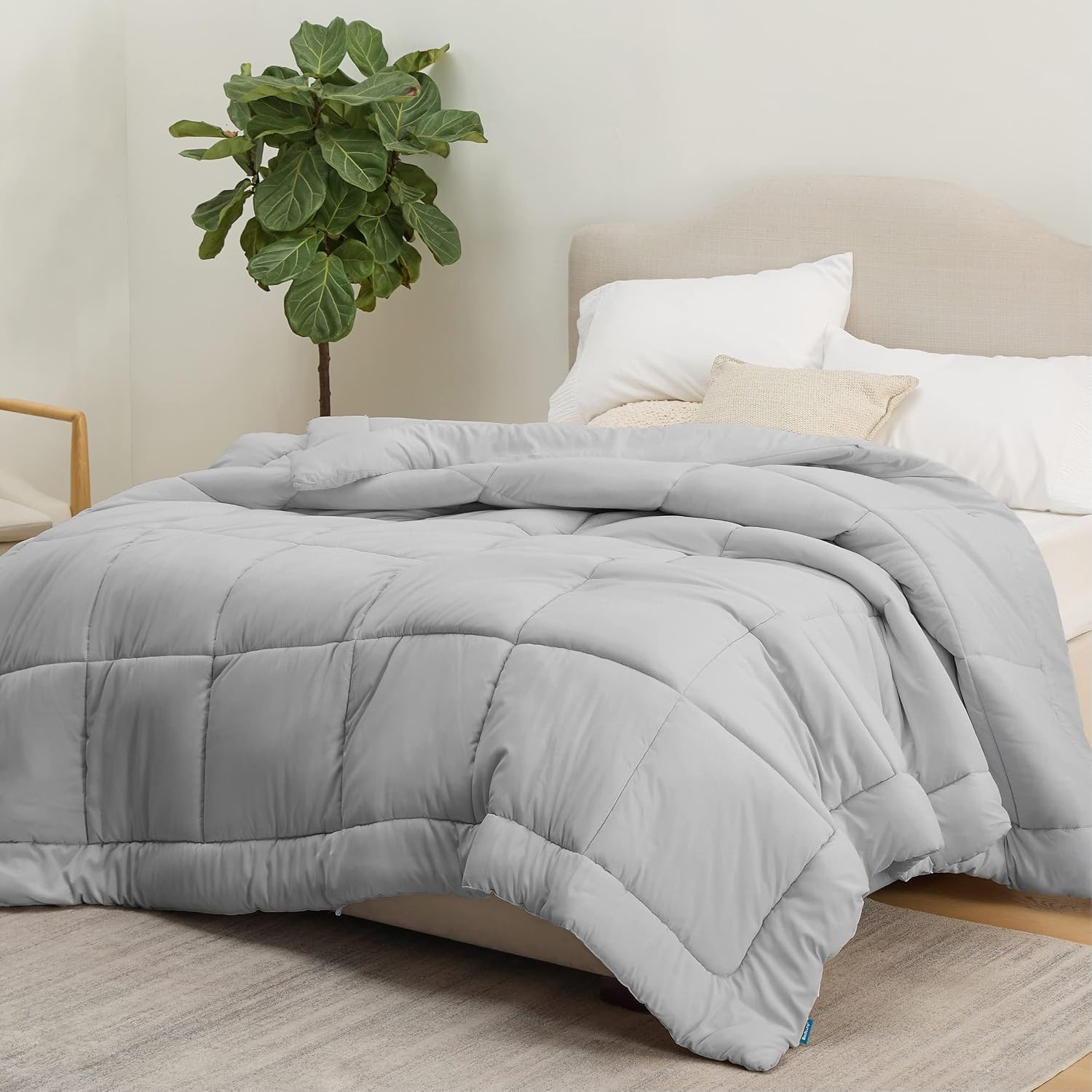 image:imageBedsure Comforter Duvet Insert Quilted Comforters Queen Size All Season Duvet GentleSoft Down Alternative Bedding Blanket with 8 Tabs Gifts for WomenMen White Queen 88 x 88 InchesLight Grey