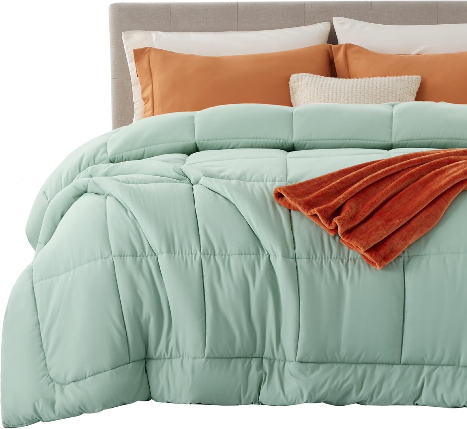 image:imageBedsure Comforter Duvet Insert Quilted Comforters Queen Size All Season Duvet GentleSoft Down Alternative Bedding Blanket with 8 Tabs Gifts for WomenMen White Queen 88 x 88 InchesSage Green