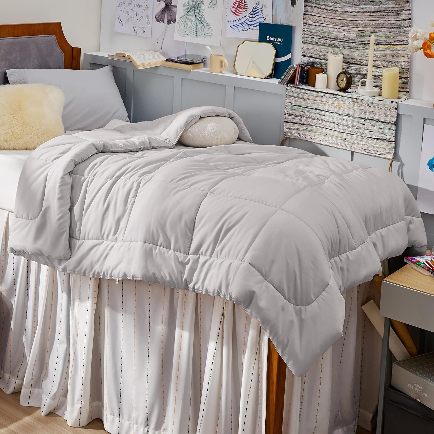 image:imageBedsure Comforter Duvet Insert Quilted Comforters Queen Size All Season Duvet GentleSoft Down Alternative Bedding Blanket with 8 Tabs Gifts for WomenMen White Queen 88 x 88 InchesLight Grey