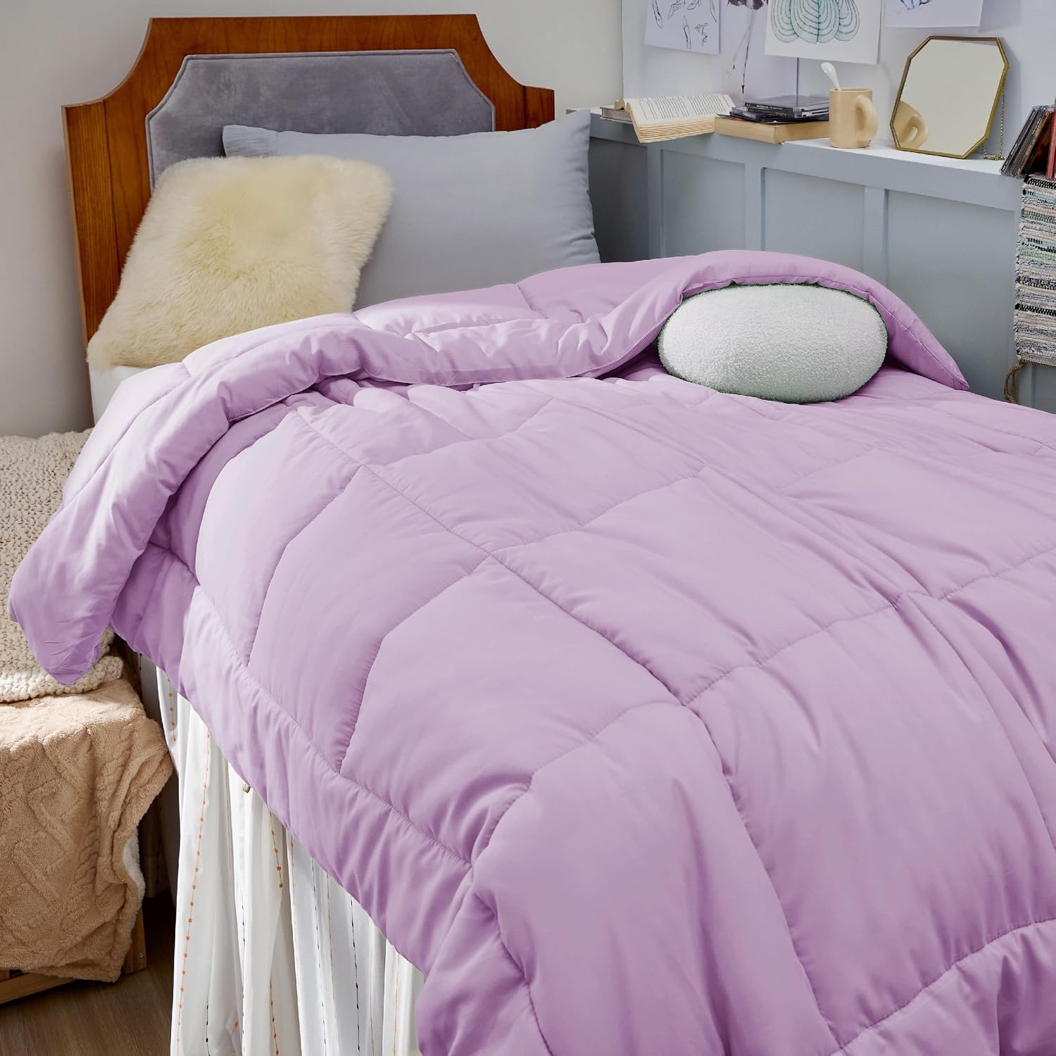 image:imageBedsure Comforter Duvet Insert Quilted Comforters Queen Size All Season Duvet GentleSoft Down Alternative Bedding Blanket with 8 Tabs Gifts for WomenMen White Queen 88 x 88 InchesLight Purple