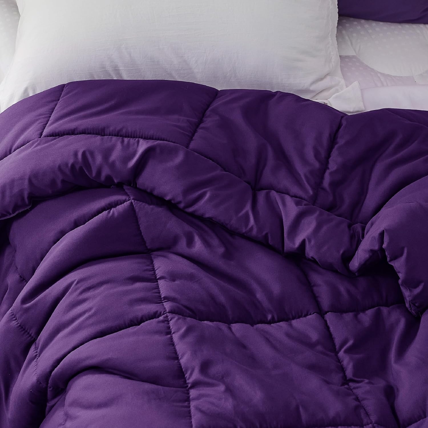 image:imageBedsure Comforter Duvet Insert Quilted Comforters Queen Size All Season Duvet GentleSoft Down Alternative Bedding Blanket with 8 Tabs Gifts for WomenMen White Queen 88 x 88 InchesPurple