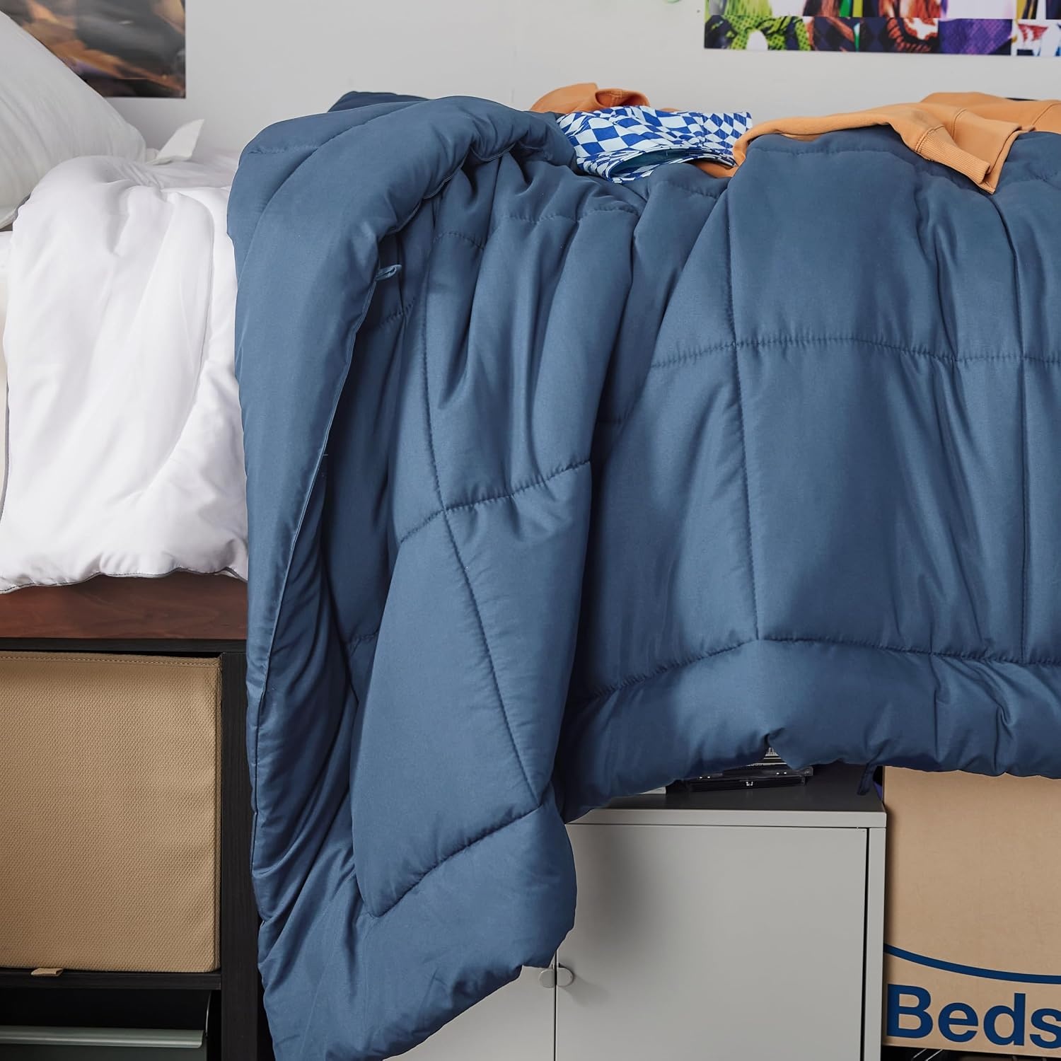 image:imageBedsure Comforter Duvet Insert Quilted Comforters Queen Size All Season Duvet GentleSoft Down Alternative Bedding Blanket with 8 Tabs Gifts for WomenMen White Queen 88 x 88 InchesDusty Blue