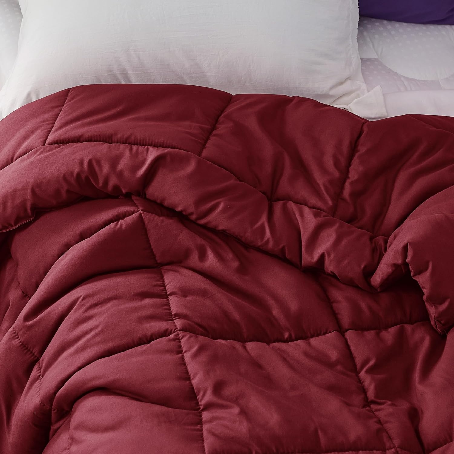 image:imageBedsure Comforter Duvet Insert Quilted Comforters Queen Size All Season Duvet GentleSoft Down Alternative Bedding Blanket with 8 Tabs Gifts for WomenMen White Queen 88 x 88 InchesBurgundy