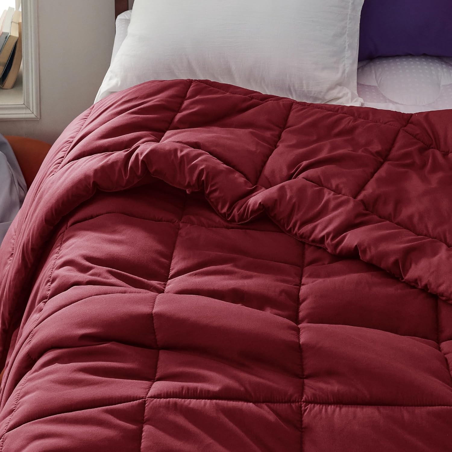 image:imageBedsure Comforter Duvet Insert Quilted Comforters Queen Size All Season Duvet GentleSoft Down Alternative Bedding Blanket with 8 Tabs Gifts for WomenMen White Queen 88 x 88 InchesBurgundy