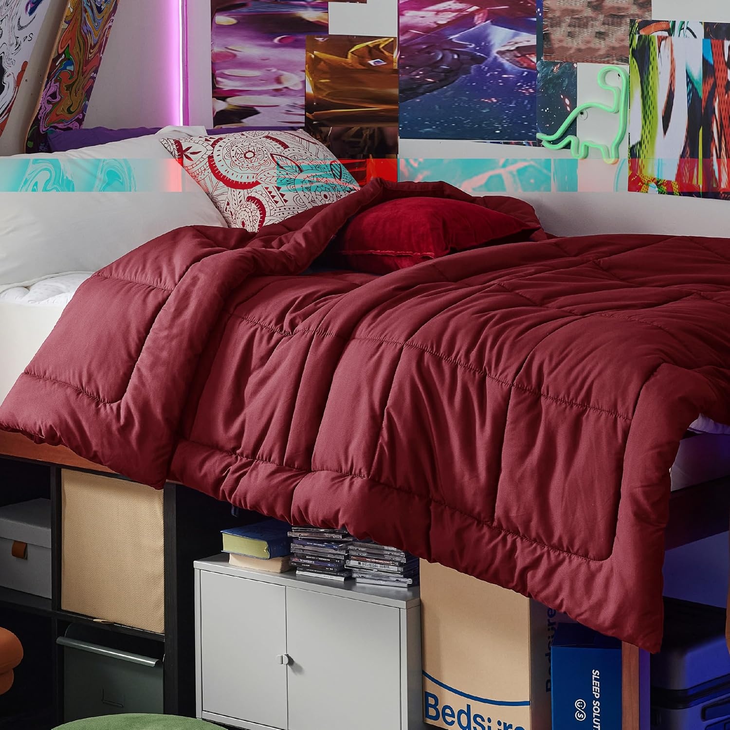 image:imageBedsure Comforter Duvet Insert Quilted Comforters Queen Size All Season Duvet GentleSoft Down Alternative Bedding Blanket with 8 Tabs Gifts for WomenMen White Queen 88 x 88 InchesBurgundy