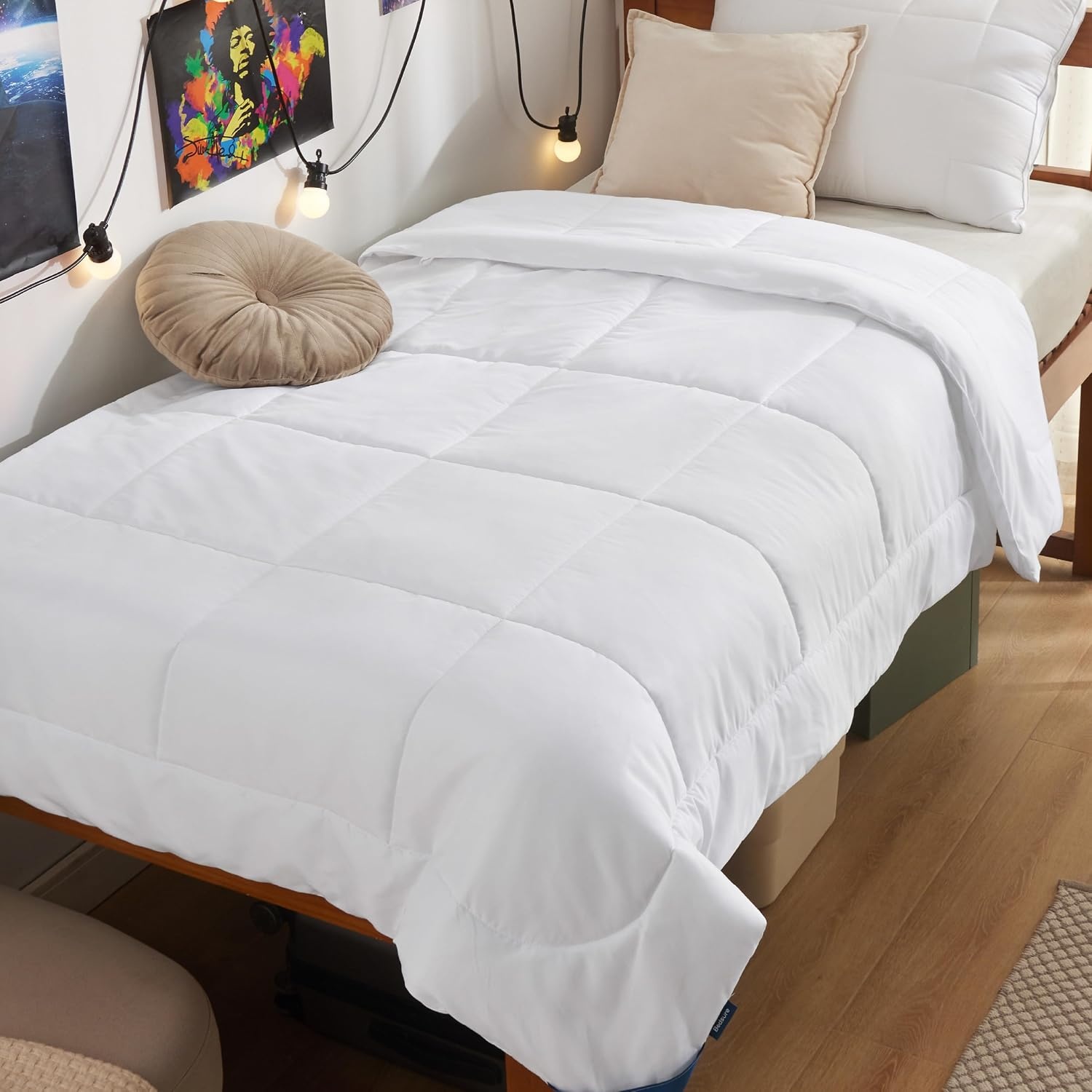 image:imageBedsure Comforters Queen Size Duvet Insert Quilted Down Alternative Comforter Ultra Soft Lightweight Comforter Blanket for Bed with 8 Tabs Machine Washable 88x88 in WhiteWhite