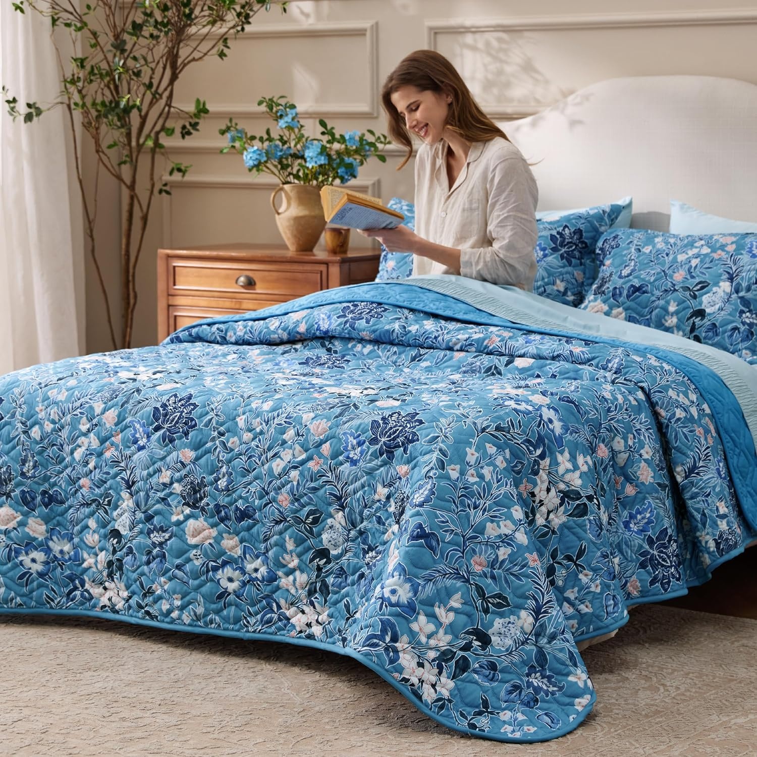 image:imageBedsure Floral Quilts Queen Size Reversible Botanical Floral Comforter Bedding Bedspread Coverlet Lightweight AllSeason Comfort Green amp White Plaid Parttern Machine Washable 90x96 3 Pcs05 Summer Botanical