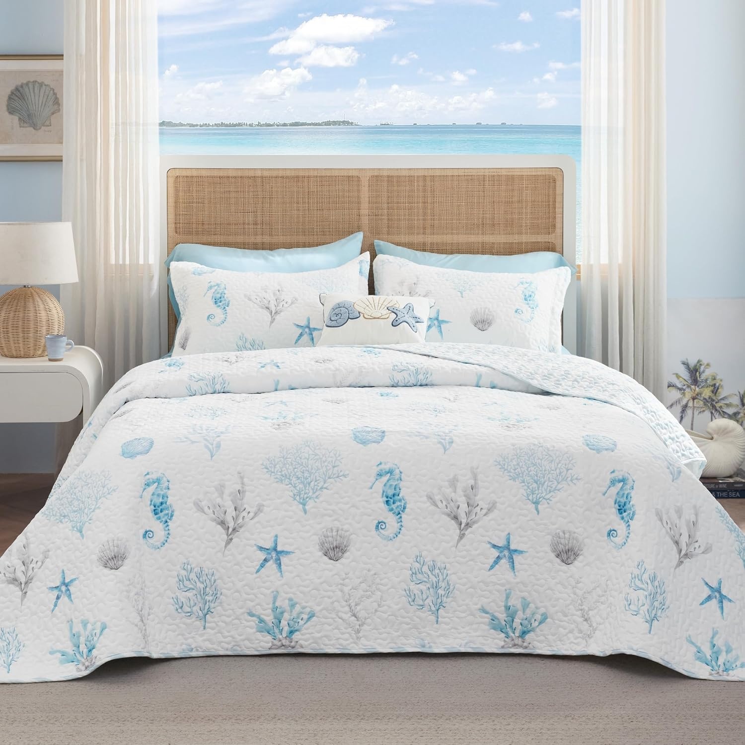 image:imageBedsure Floral Quilts Queen Size Reversible Botanical Floral Comforter Bedding Bedspread Coverlet Lightweight AllSeason Comfort Green amp White Plaid Parttern Machine Washable 90x96 3 Pcs00 Ocean White