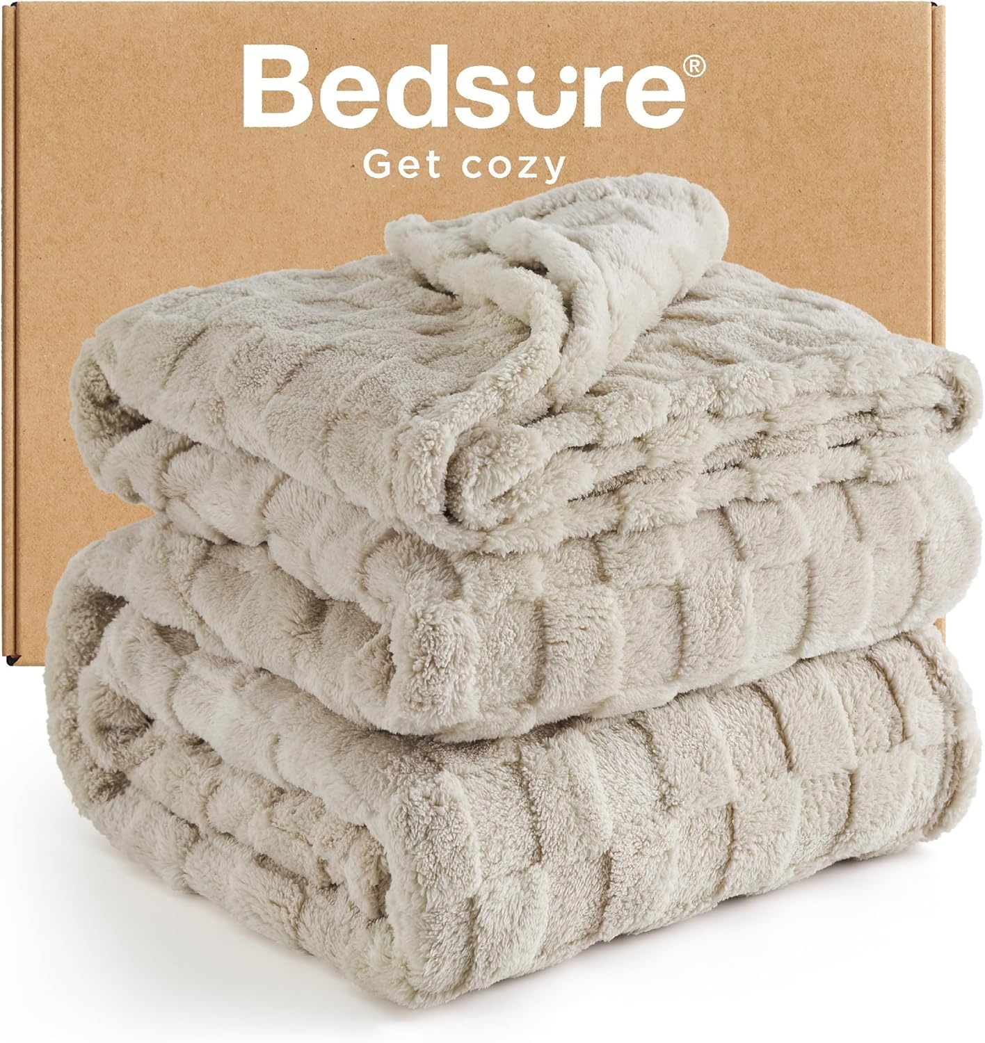 image:imageBedsure GentleSoft Sage Green Throw Blanket for Couch Checkered Cute Fleece Blankets Soft Cozy Summer Throw for Bedroom Home Decor Gifts for Mom Girls Green 50x60 InchesOatmeal