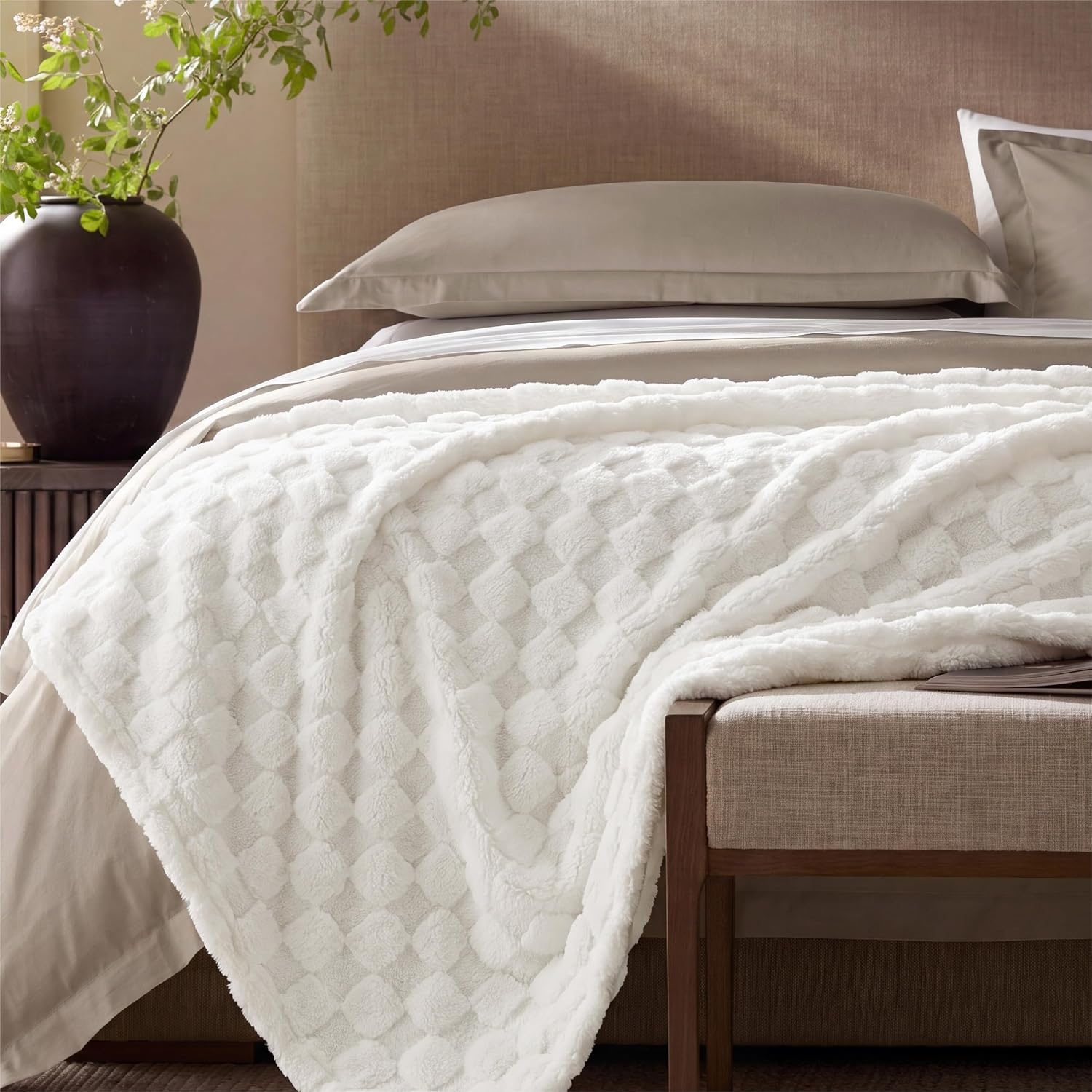image:imageBedsure GentleSoft Sage Green Throw Blanket for Couch Checkered Cute Fleece Blankets Soft Cozy Summer Throw for Bedroom Home Decor Gifts for Mom Girls Green 50x60 InchesWhite
