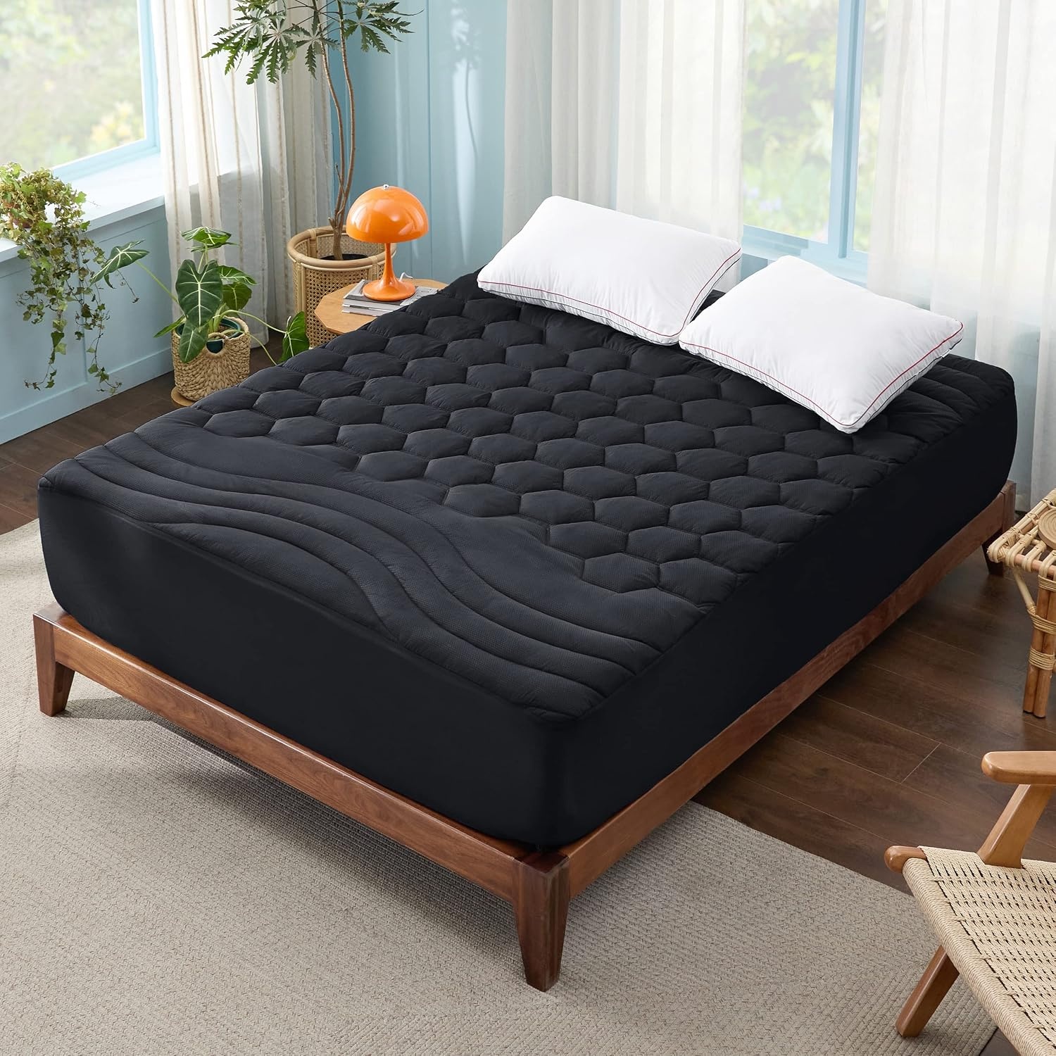 image:imageBedsure Queen Mattress Pad Quilted Fitted Mattress Topper Protector with 821 Inches Deep Pocket Noiseless Breathable Bed Cover Padded Machine Washable White 60x80 InchesBlack