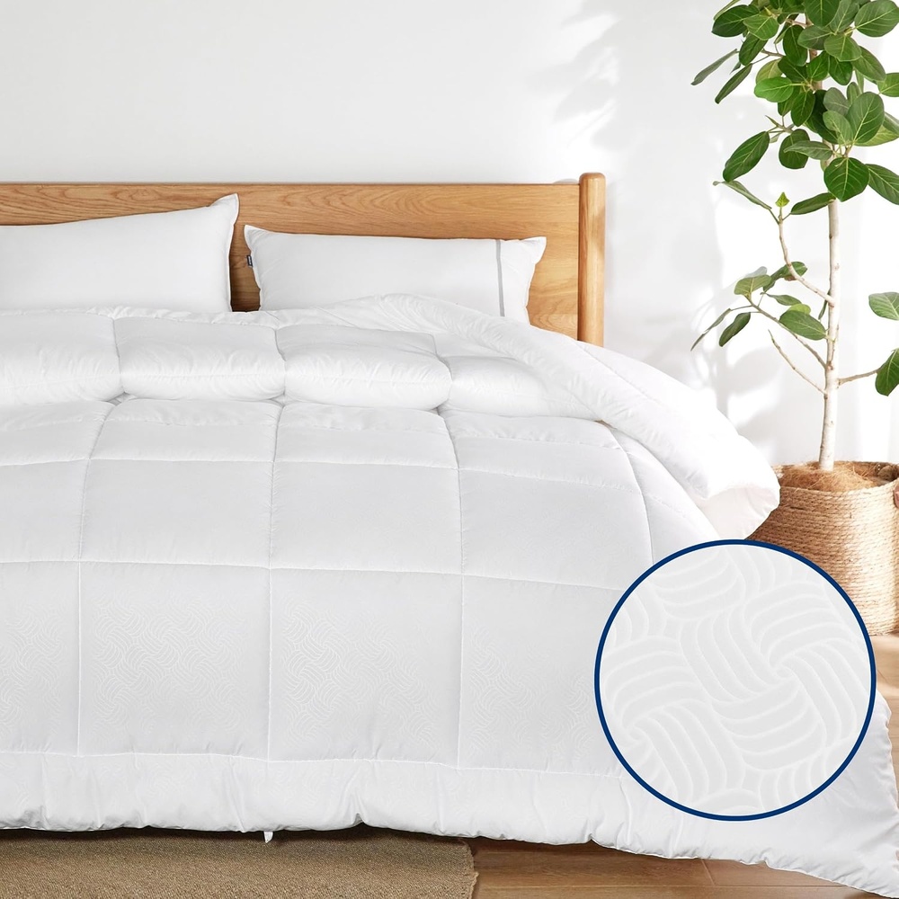 image:imageBedsure Comforter Duvet Insert Quilted Comforters Queen Size All Season Duvet GentleSoft Down Alternative Bedding Blanket with 8 Tabs Gifts for WomenMen White Queen 88 x 88 InchesBasket Wave White