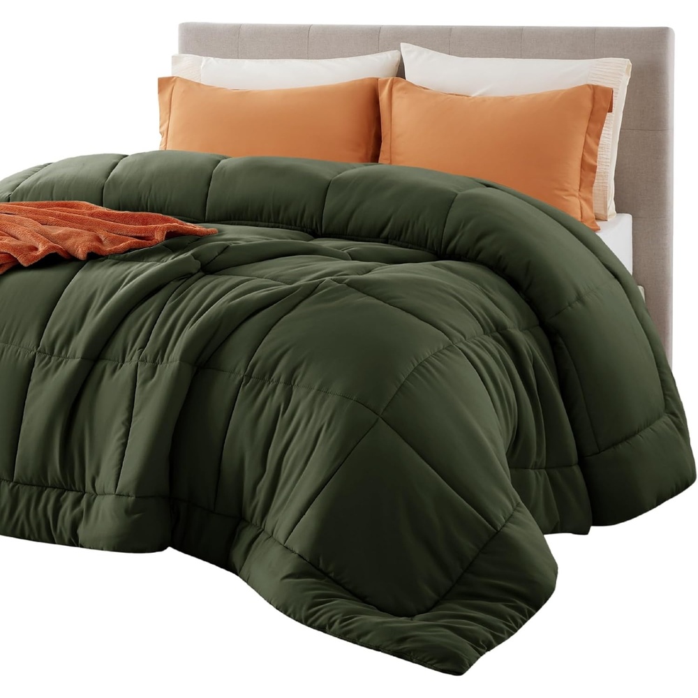 image:imageBedsure Comforter Duvet Insert  Quilted Comforters Queen Size All Season Duvet GentleSoft Down Alternative Bedding Blanket with 8 Tabs Gifts for WomenMen White Queen 88 x 88 InchesOlive Green