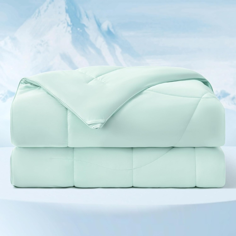 image:imageBedsure Cooling Comforter King Size Cooling Blankets for Hot Sleepers Lightweight Comforter for Summer with DualSided Cool Tech Soft Breathable Cold Blanket for Sleeping White 102x90 InchesGreen