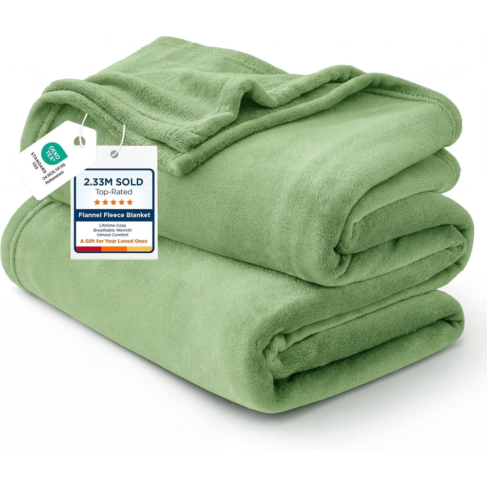 image:imageBedsure GentleSoft Fleece Bed Blankets Queen Size Grey Soft Warm Outdoor Picnic Fall Blanket for Camping Travel Lightweight Cozy AntiStatic Room Home Decor Gifts for Husband and Men 90x90 inchesEmerald