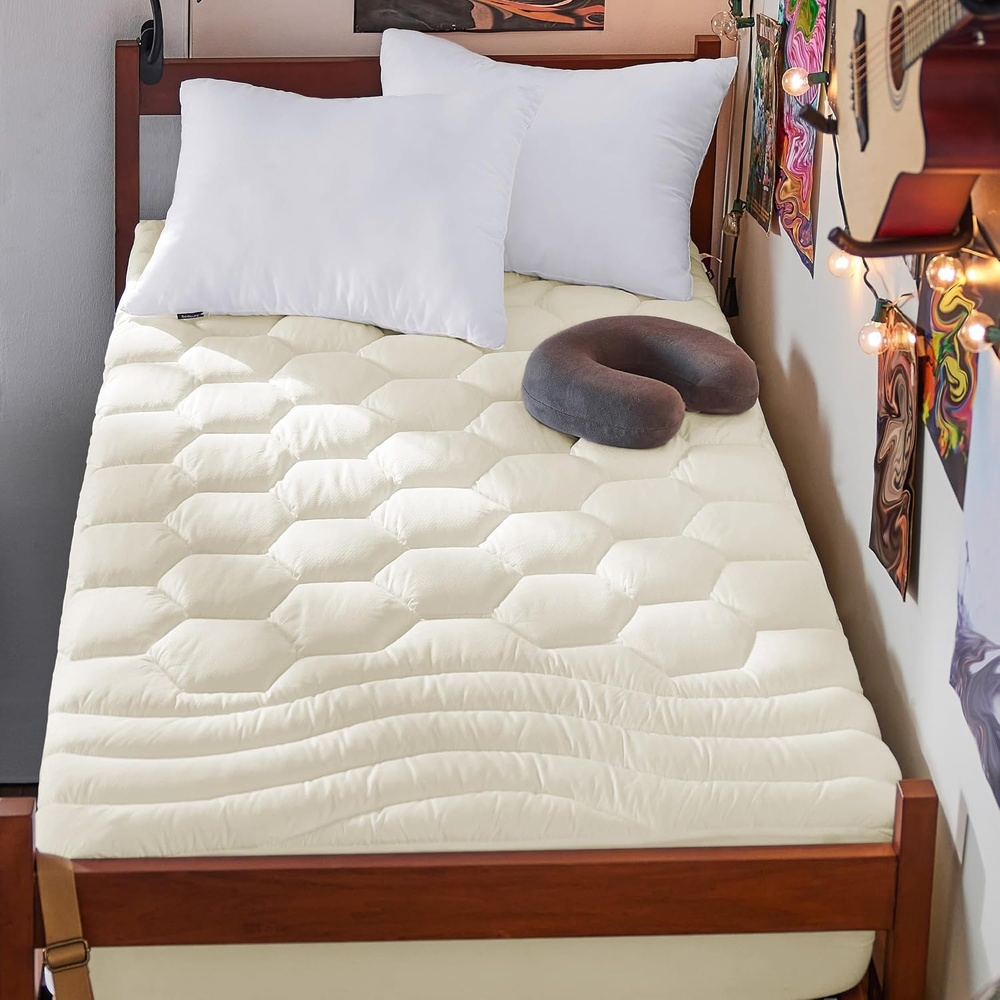 image:imageBedsure Queen Mattress Pad Quilted Fitted Mattress Topper Protector with 821 Inches Deep Pocket Noiseless Breathable Bed Cover Padded Machine Washable White 60x80 InchesBeige