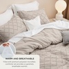 Bedsure Twin XL Comforter Set – White Comforter, Boho Tufted Distressed Vintage Bedding for Kids, 2 Pieces Farmhouse-Style Bed Set for All Seasons, Fluffy Soft Bedding with 1 Pillow Sham(21 – Linen)