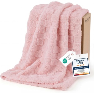 Bedsure GentleSoft Sage Green Throw Blanket for Couch – Checkered Cute Fleece Blankets, Soft Cozy Summer Throw for Bedroom Home Decor Gifts for Mom Girls, Green, 50×60 Inches(05 Pink)