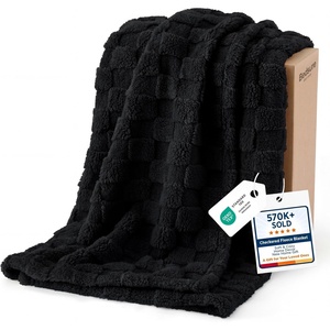 Bedsure GentleSoft Sage Green Throw Blanket for Couch – Checkered Cute Fleece Blankets, Soft Cozy Summer Throw for Bedroom Home Decor Gifts for Mom Girls, Green, 50×60 Inches(Black)