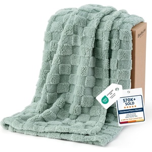 Bedsure GentleSoft Sage Green Throw Blanket for Couch – Checkered Cute Fleece Blankets, Soft Cozy Summer Throw for Bedroom Home Decor Gifts for Mom Girls, Green, 50×60 Inches(01 Sage Green)