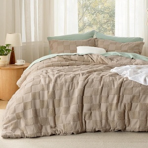 Bedsure Queen Size Comforter Set Beige, Boho Tufted Bed Set, Checkered Farmhouse-Style Distressed Vintage Bedding, 3 Pieces, 1 Plaid Geometric Comforter and 2 Pillow Shams(01 – Khaki – Tufted Checkboard)