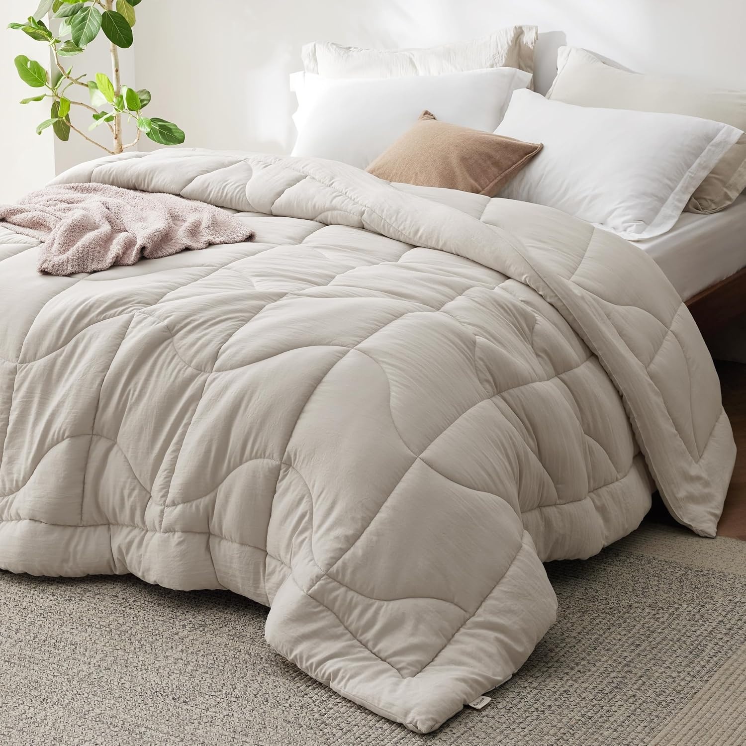 image:imageBedsure Queen Comforter Comforters Queen Size for All Season UltraSoft Down Alternative amp Prewashed Duvet Insert with 4 Tabs Machine Washable White 88x88 InchesLinen