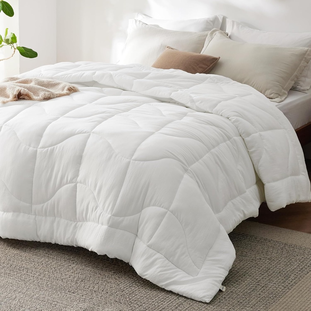image:imageBedsure Queen Comforter Comforters Queen Size for All Season UltraSoft Down Alternative amp Prewashed Duvet Insert with 4 Tabs Machine Washable White 88x88 InchesWhite