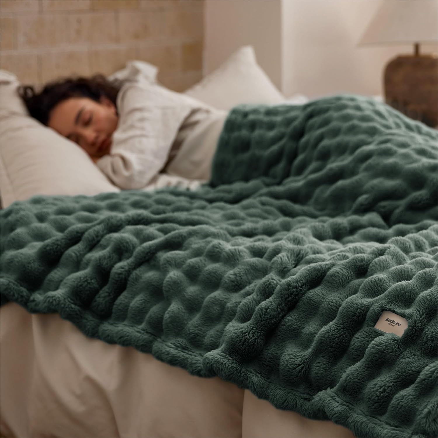 image:imageBedsure 3D Fleece Bubble Blankets for Couch Cute Pink Throw Blanket for Sofa Bedroom Decor Luxury Soft Cozy Pink Birthday Gifts for Women Girls Lightweight Light Pink 5060Dark Green
