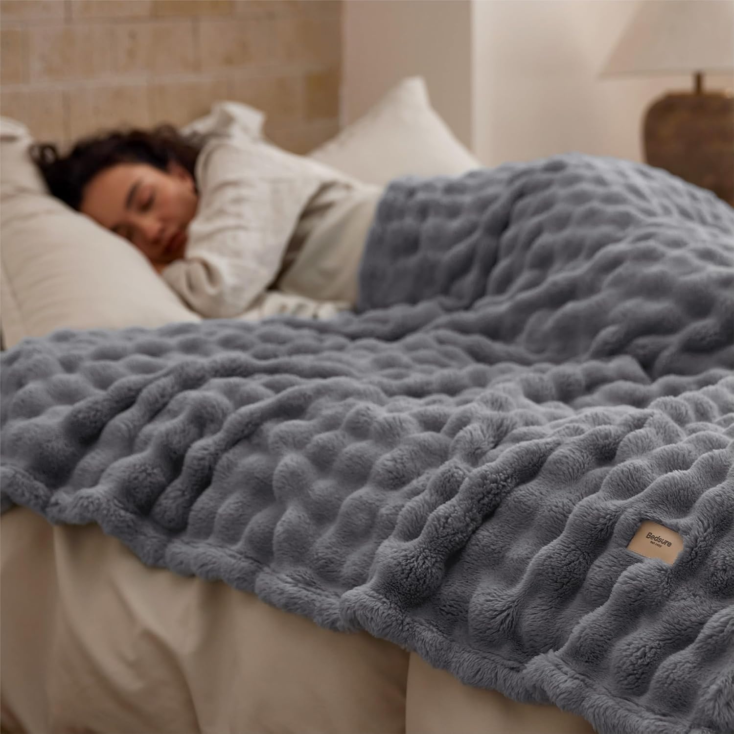 image:imageBedsure 3D Fleece Bubble Blankets for Couch Cute Pink Throw Blanket for Sofa Bedroom Decor Luxury Soft Cozy Pink Birthday Gifts for Women Girls Lightweight Light Pink 506007 Grey