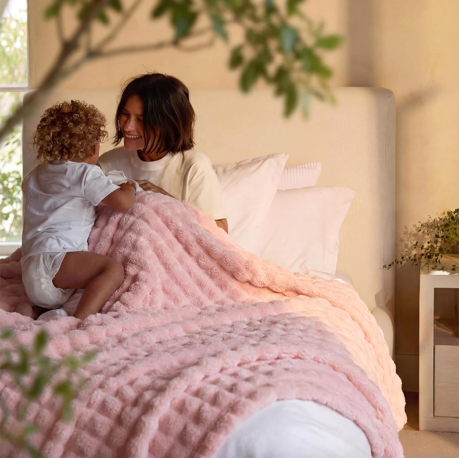 image:imageBedsure 3D Fleece Bubble Blankets for Couch Cute Pink Throw Blanket for Sofa Bedroom Decor Luxury Soft Cozy Pink Birthday Gifts for Women Girls Lightweight Light Pink 5060Pink