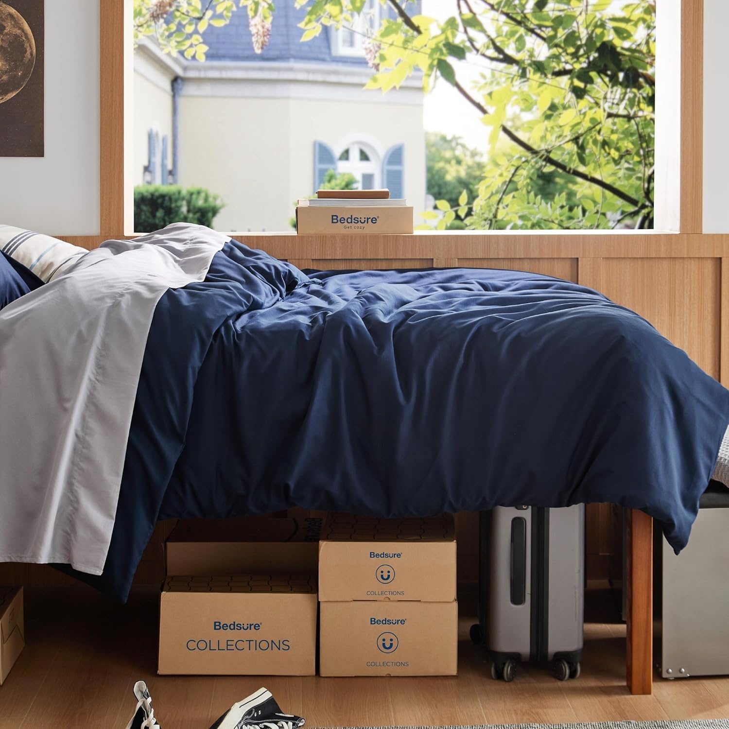 image:imageBedsure Duvet Cover TwinTwin XL Size Soft Double Brushed Bedding Set for Kids amp Adults Zipper Closure 2 Pieces Includes 1 Duvet Cover 68x90 amp 1 Pillow Sham NO Comforter White00 Navy Blue