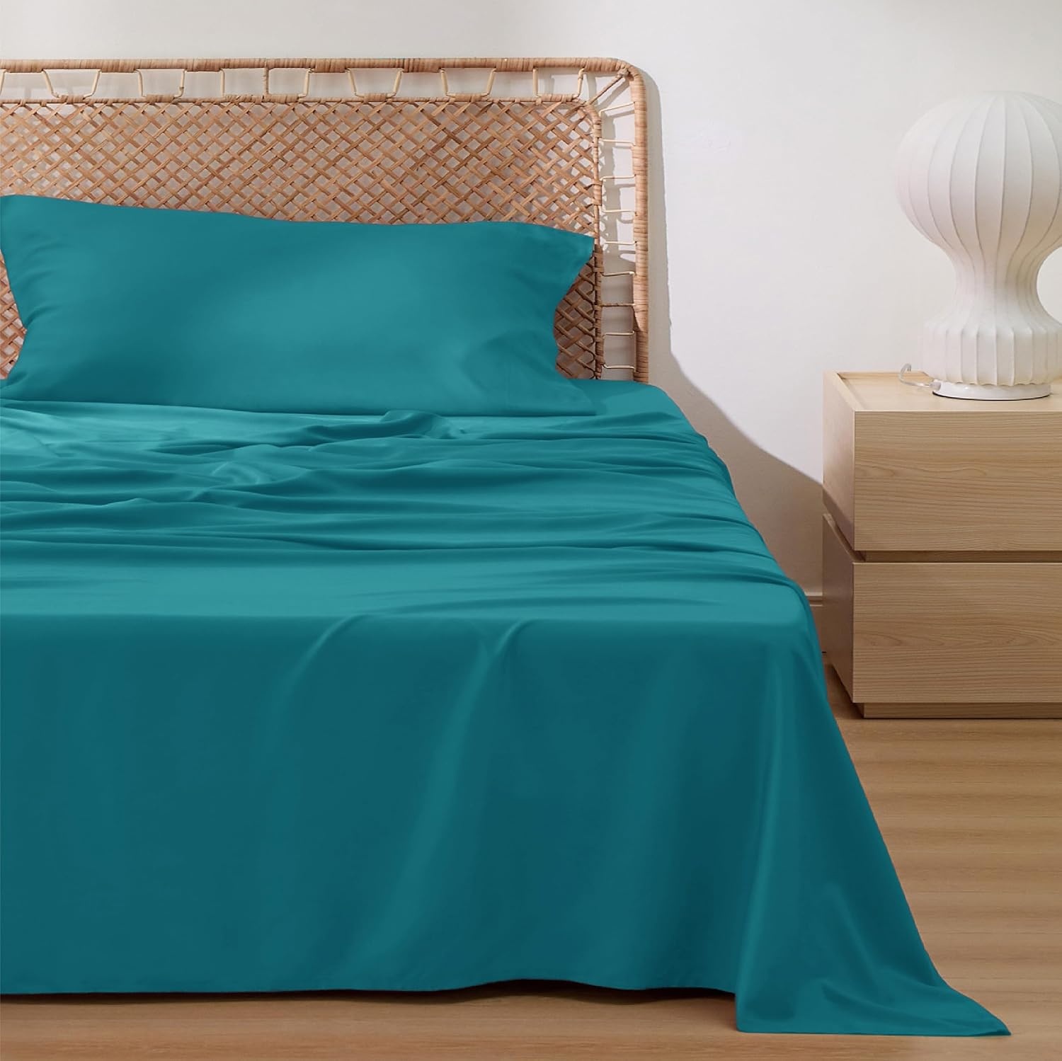 image:imageBedsure PureWoven 100 Rayon Derived from Bamboo Queen Sheets 4 Pieces Cooling Sheets for Hot Sleepers Breathable amp Silky Soft 16 Deep Pocket Hotel Luxury Bedding White18 Turquoise