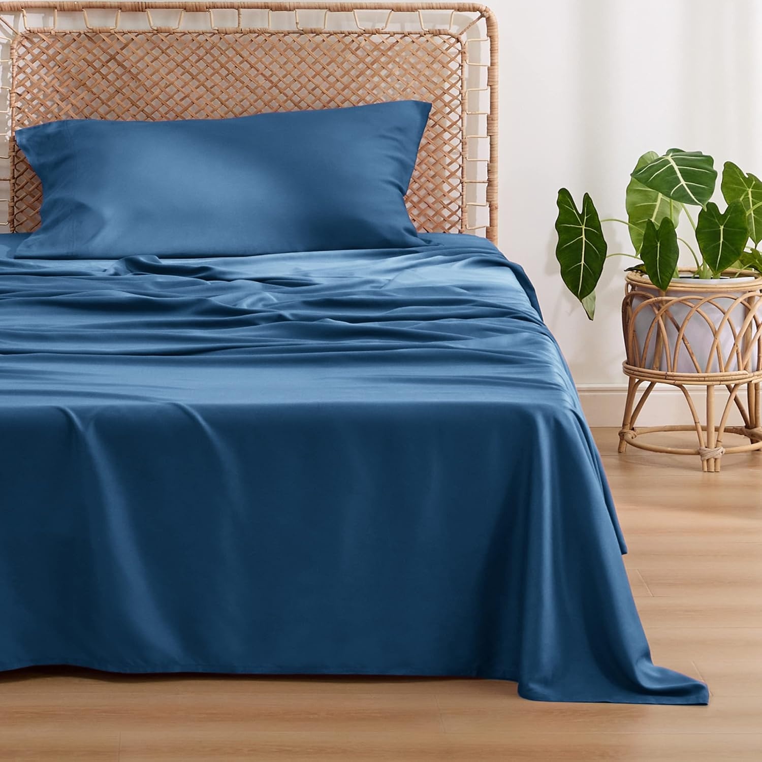image:imageBedsure PureWoven 100 Rayon Derived from Bamboo Queen Sheets 4 Pieces Cooling Sheets for Hot Sleepers Breathable amp Silky Soft 16 Deep Pocket Hotel Luxury Bedding White06 Teal