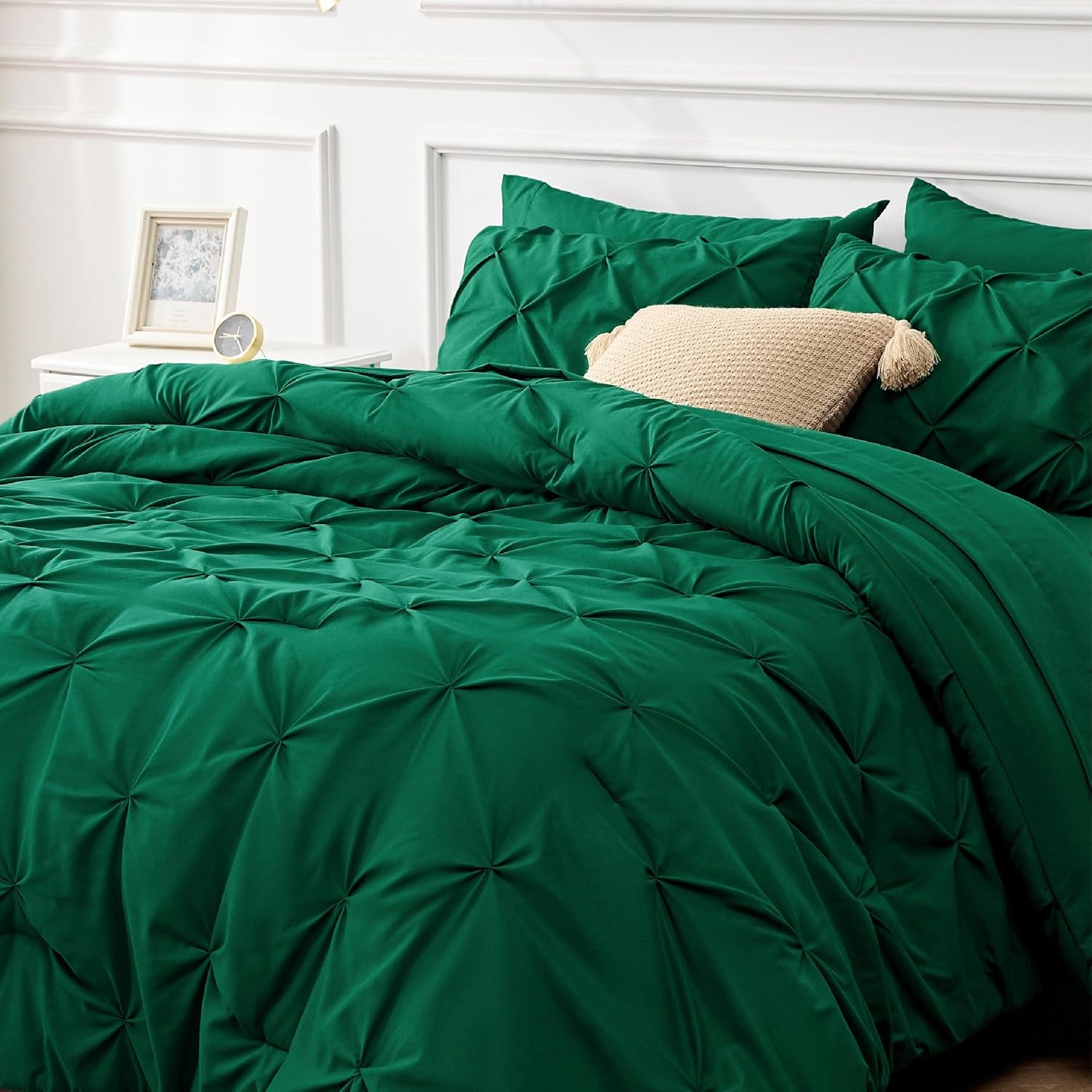 image:imageBedsure Twin XL Comforter Set Pink Dorm Room Essentials for Girls Extra Long Twin XL Bedding Set with Sheets All Season Down Alternative Comforter with Sheets Pillowcase amp Sham26 Emerald Green