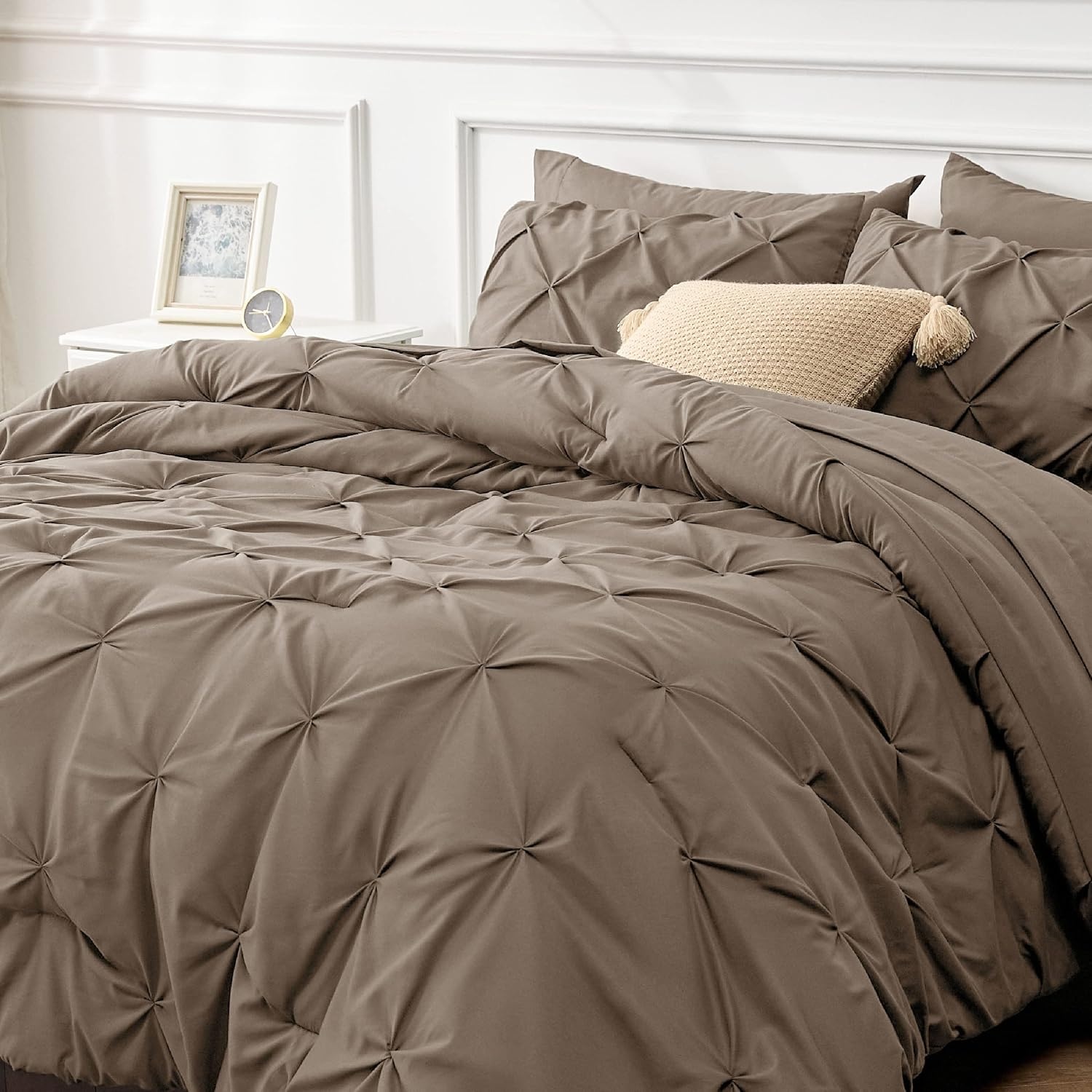 image:imageBedsure Twin XL Comforter Set Pink Dorm Room Essentials for Girls Extra Long Twin XL Bedding Set with Sheets All Season Down Alternative Comforter with Sheets Pillowcase amp Sham21 Brown