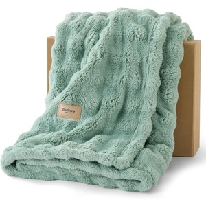 Bedsure 3D Fleece Bubble Blankets for Couch – Cute Pink Throw Blanket for Sofa Bedroom Decor – Luxury Soft Cozy Pink Birthday Gifts for Women Girls, Lightweight, Light Pink, 50″×60″(05 Sage Green)