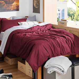 Bedsure Duvet Cover Twin/Twin XL Size – Soft Double Brushed Bedding Set for Kids & Adults, Zipper Closure, 2 Pieces, Includes 1 Duvet Cover (68″x90″) & 1 Pillow Sham, NO Comforter, White(08 – Red)