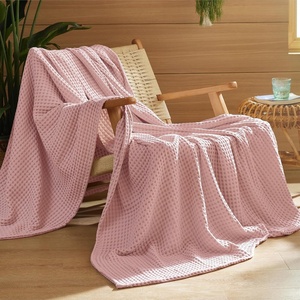 Bedsure Lightweight 100% Cotton Waffle Blanket, Twin XL, Linen | Summer, Breathable, Soft, Light, Thin, Bed, Couch, Sofa, Chair, 66″x90″, Sheet Blanket, Dorm Room Essentials, Guys, Girls(Pink)