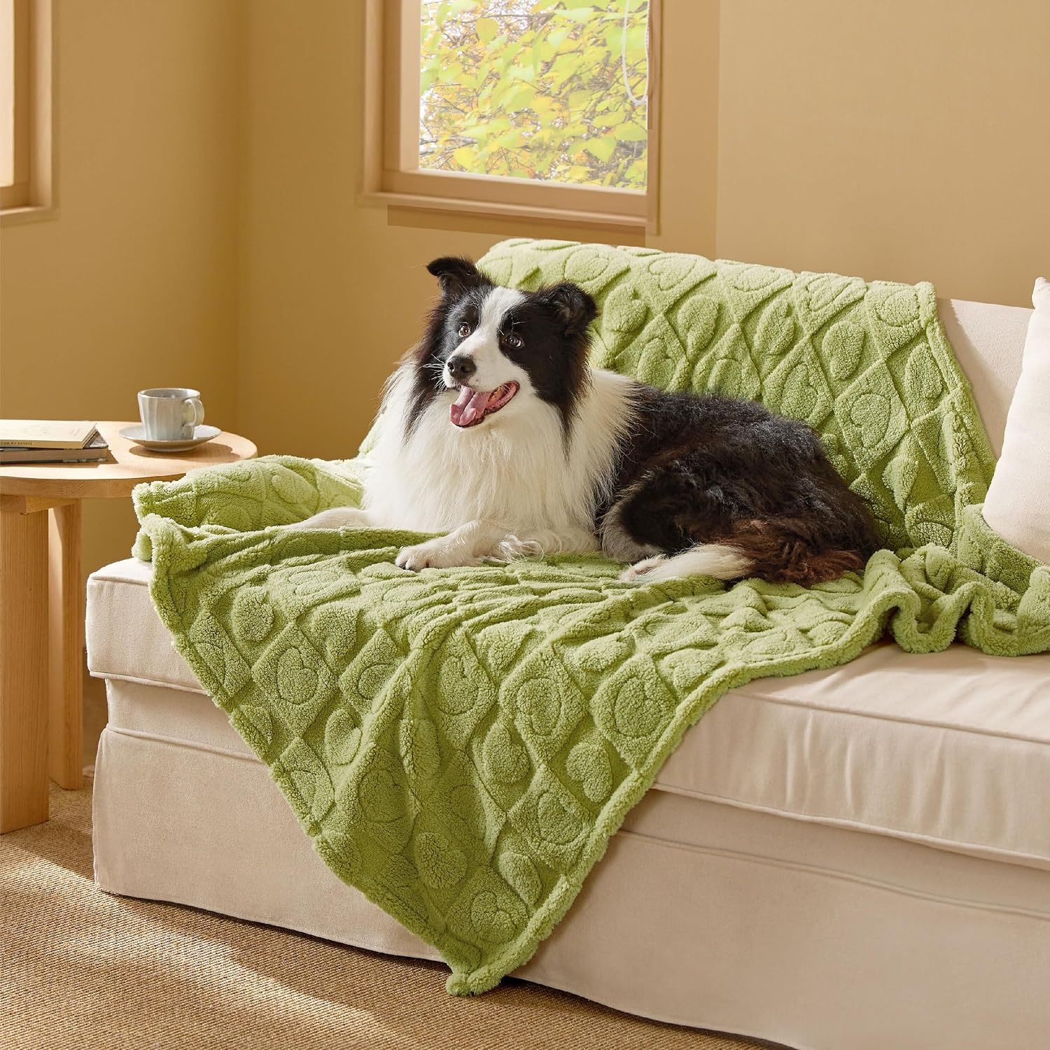 image:imageBedsure Dog Blanket for Small Dogs Puppy and Cats Soft Fleece 25x35 Blue 300GSM Fuzzy Jacquard Doggy Kitten Blanket Washable for Crate Cage Pet Bed Indoor Cats Puppy Essentials Cute Dog GiftLint Heart