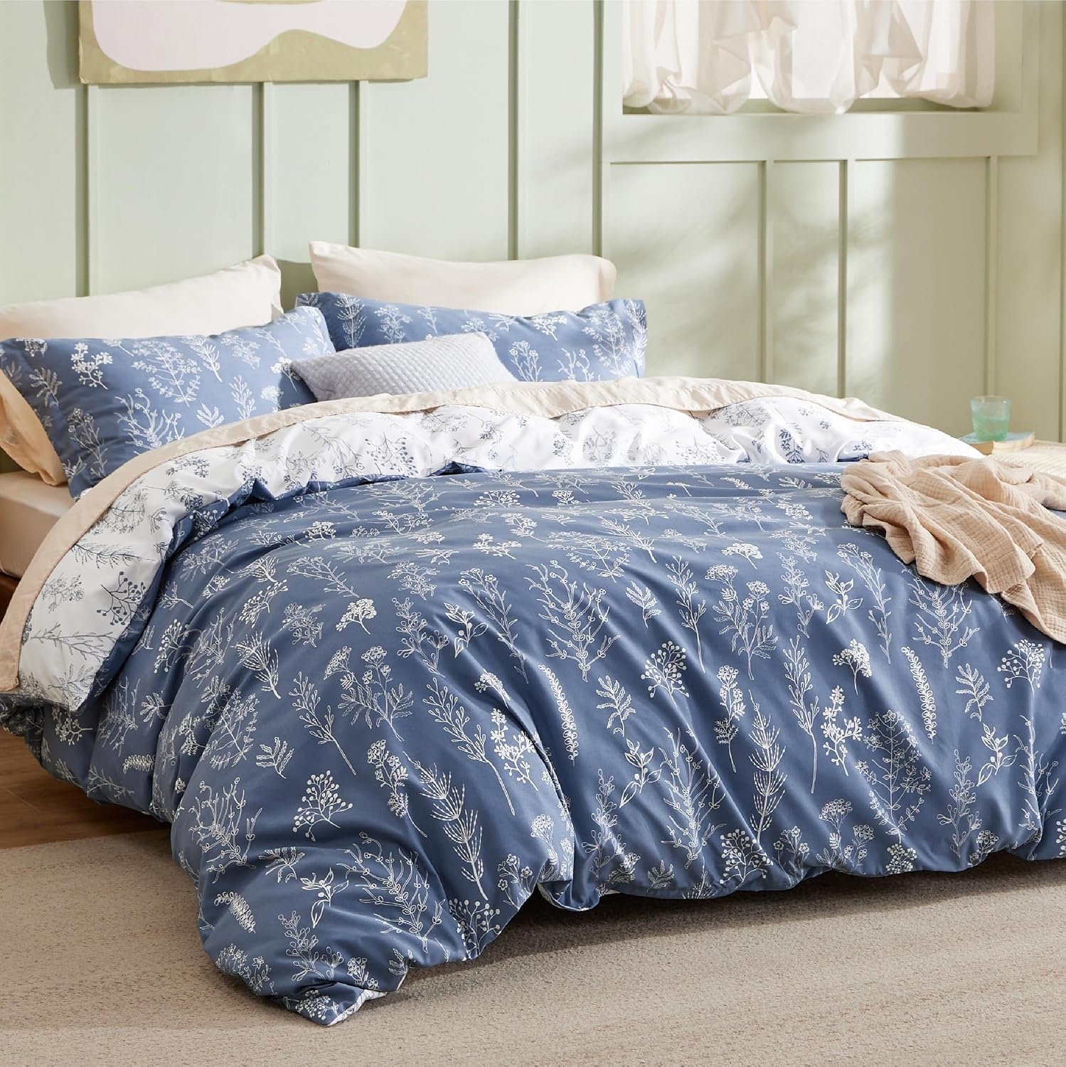 image:imageBedsure Duvet Cover King Size Reversible Navy Blue King Duvet Cover Set with Zipper Closure 3 Pieces Floral Patterned Bedding Set with 8 Corner Ties and 2 Pillow Shams24 Infinity Blue No Comforter