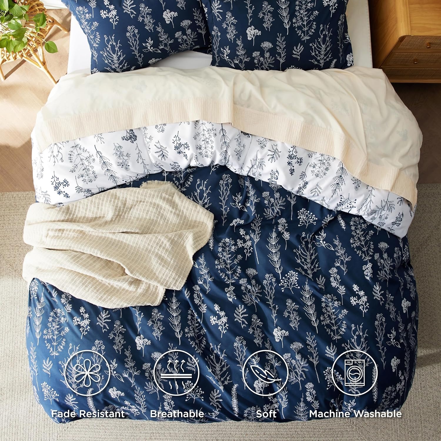 image:imageBedsure Duvet Cover King Size Reversible Navy Blue King Duvet Cover Set with Zipper Closure 3 Pieces Floral Patterned Bedding Set with 8 Corner Ties and 2 Pillow Shams02 Nave Blue No Comforter
