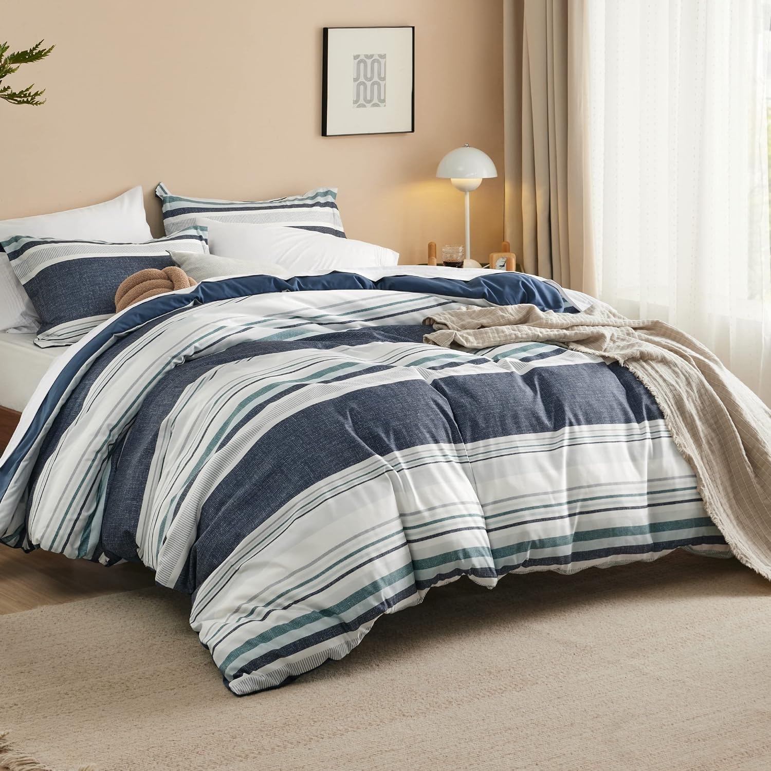 image:imageBedsure Duvet Cover King Size Reversible Navy Blue King Duvet Cover Set with Zipper Closure 3 Pieces Floral Patterned Bedding Set with 8 Corner Ties and 2 Pillow Shams09 Blue No Comforter
