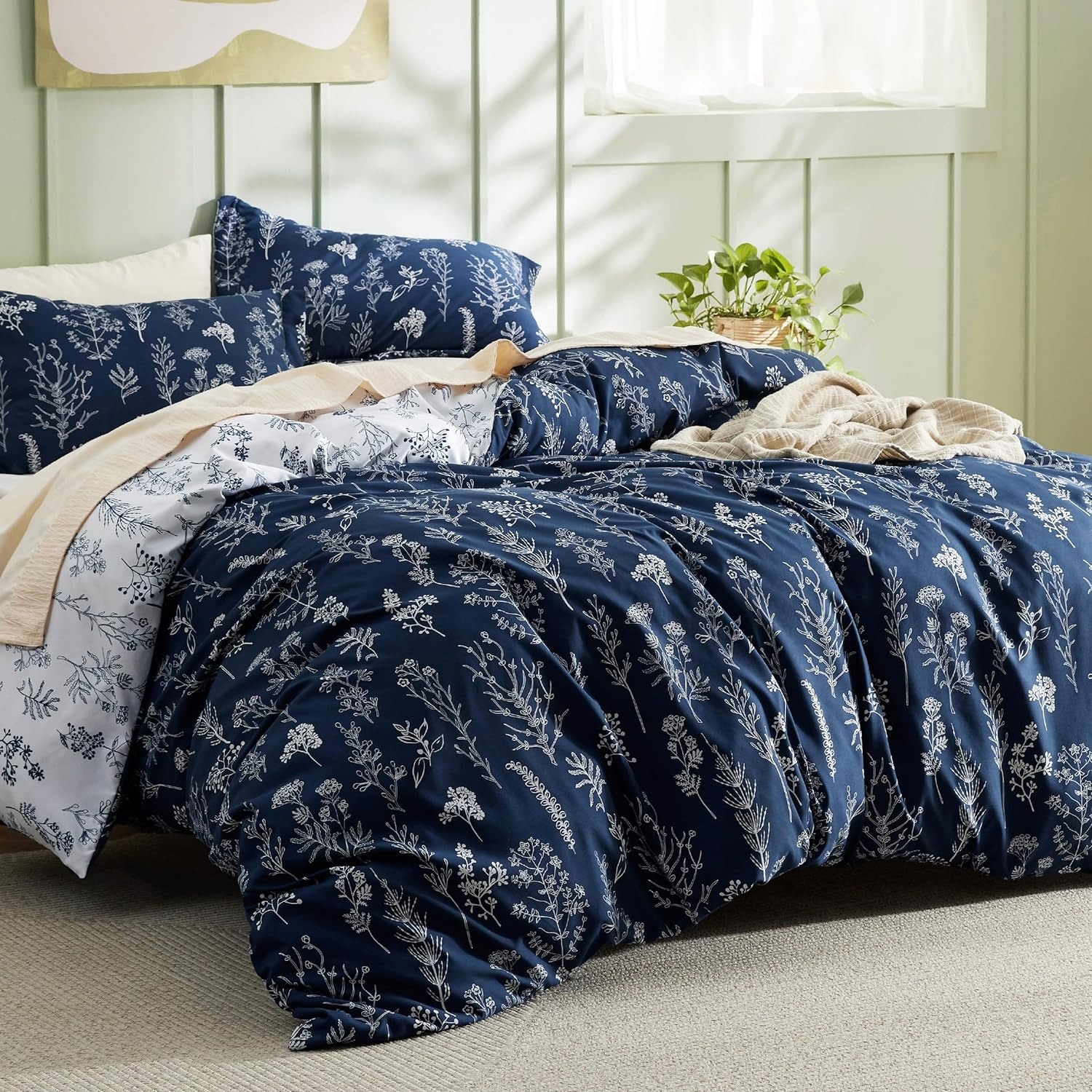 image:imageBedsure Duvet Cover King Size Reversible Navy Blue King Duvet Cover Set with Zipper Closure 3 Pieces Floral Patterned Bedding Set with 8 Corner Ties and 2 Pillow Shams02 Nave Blue No Comforter