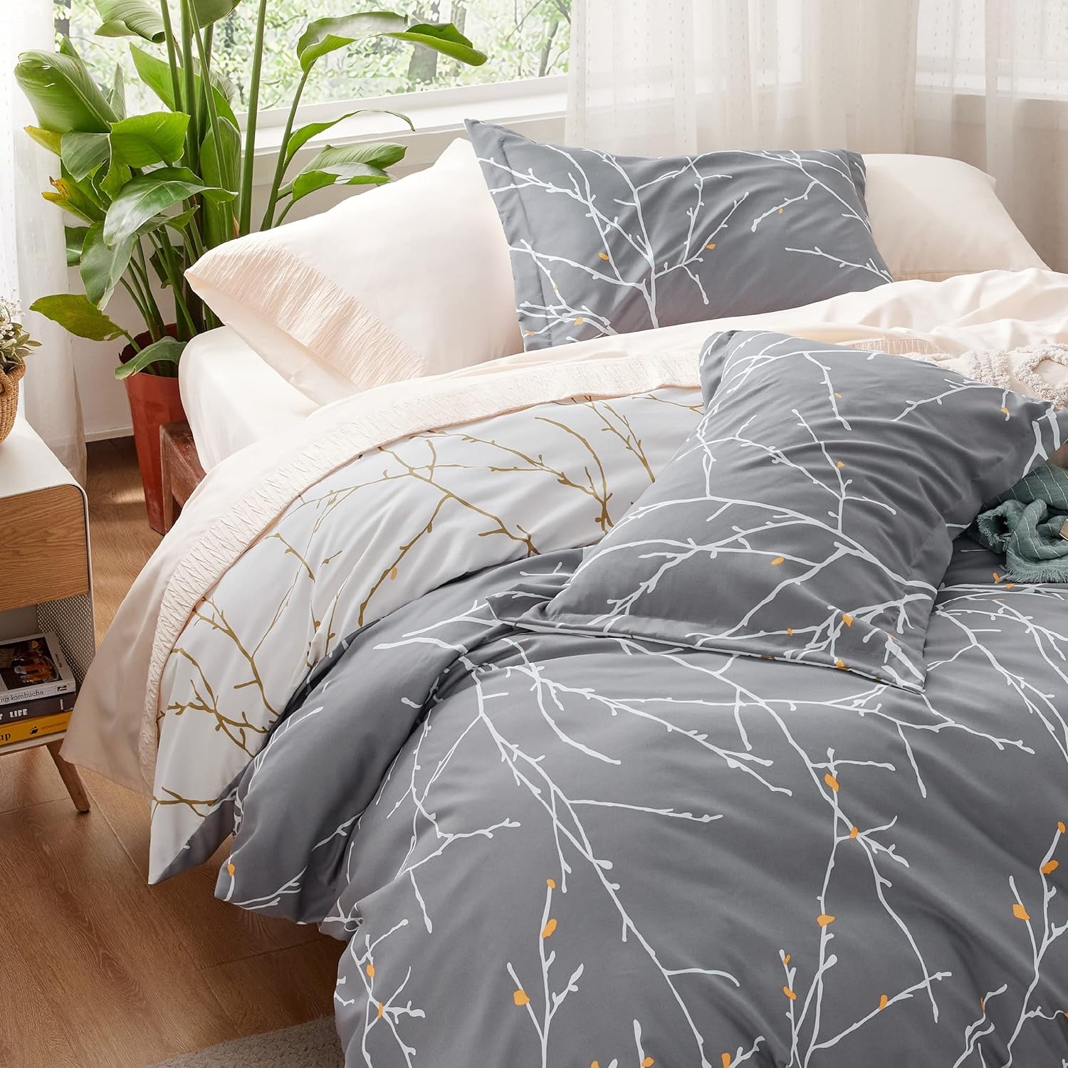 image:imageBedsure Duvet Cover King Size Reversible Navy Blue King Duvet Cover Set with Zipper Closure 3 Pieces Floral Patterned Bedding Set with 8 Corner Ties and 2 Pillow Shams11 GreyIvory No Comforter