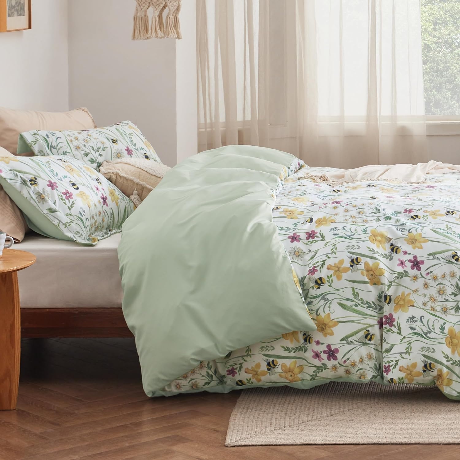 image:imageBedsure Duvet Cover King Size Reversible Navy Blue King Duvet Cover Set with Zipper Closure 3 Pieces Floral Patterned Bedding Set with 8 Corner Ties and 2 Pillow Shams15 Green Floral No Comforter