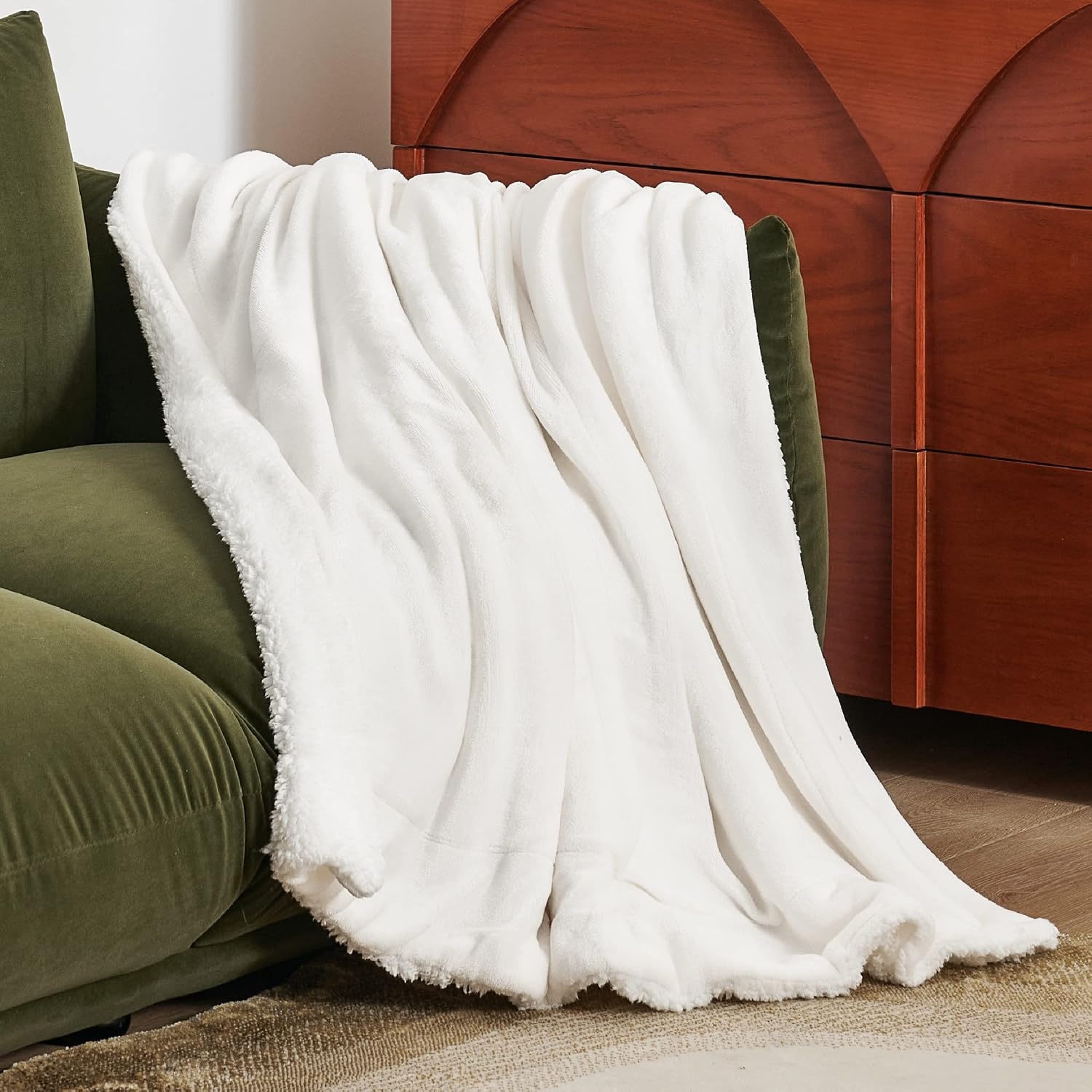 image:imageBedsure GentleSoft Sherpa Fleece Throw Blanket for Couch NonHeated Thick amp Warm Cozy Comfort Blanket for Winter Fall Soft Fuzzy Plush Throw Gifts for Women and Men Grey 50x60 Inches06 White